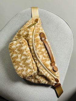 Michael Kors Erin Medium Waist Pack Crossbody Bag (great condition)