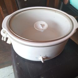 Rival 3 Setting Crockpot/Slow Cooker With Lid 