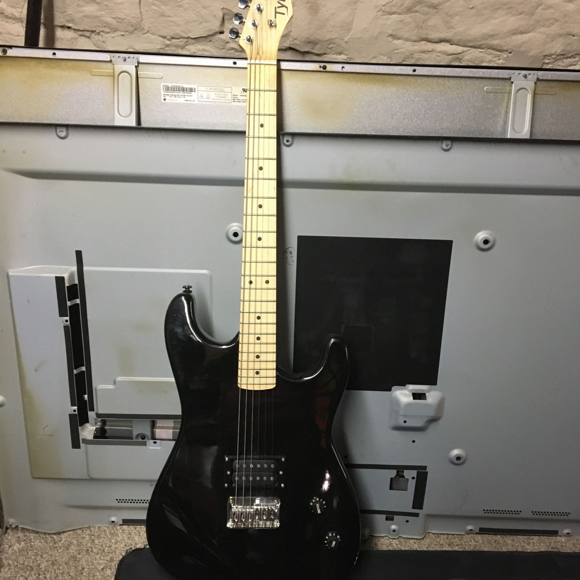 TYE-ger Guitar