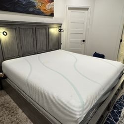 King Size TempurPedic Medium Firm Mattress