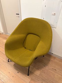 Knoll Womb Lounge Chair by Eero Saarinen – Mustard Yellow, Missing Cushions
