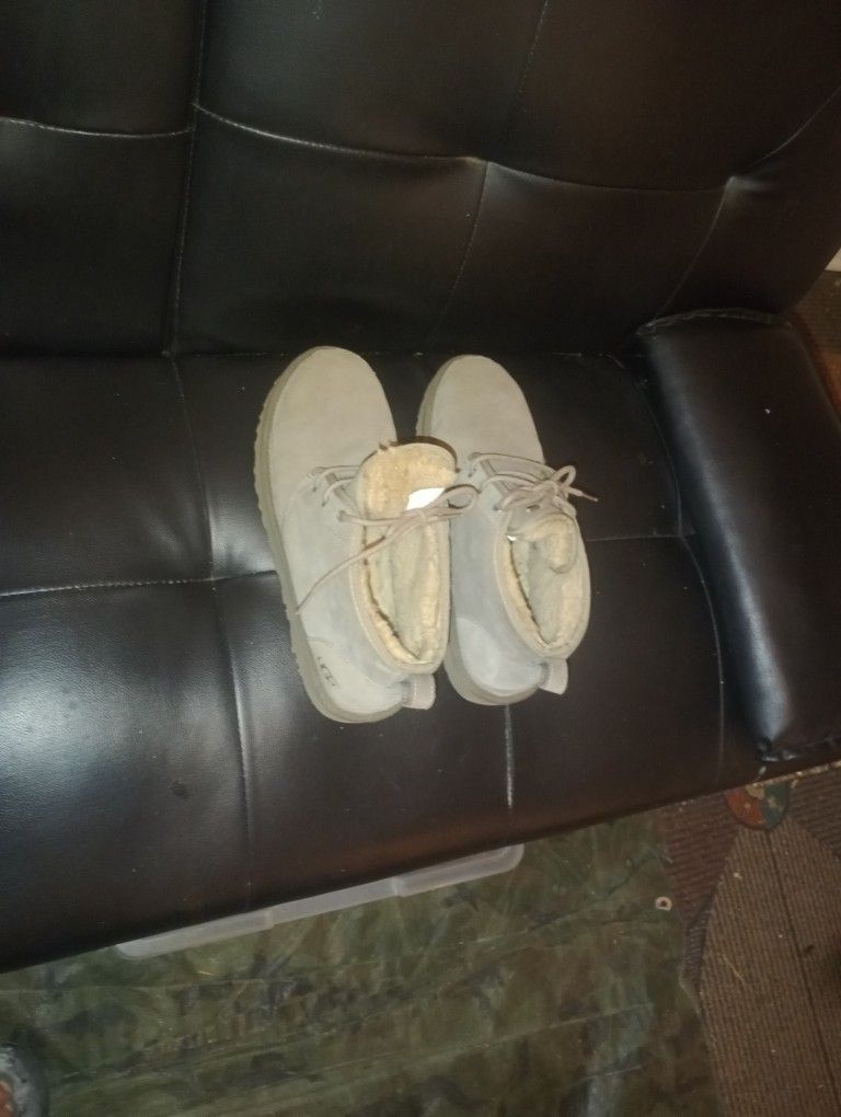 MENS UGGs Boots