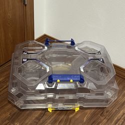 Hasbro Beyblade Burst Evolution Colossus Beystadium