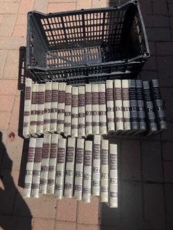 Funk & Wagnalls New Encyclopedia – 29-Volume Vintage Set, Great Condition. (OBO)