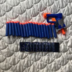 Nerf Pistol  With 18 Nerf Bullets And Nerf Wristband 