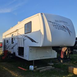 Mobile Trailer/camper 