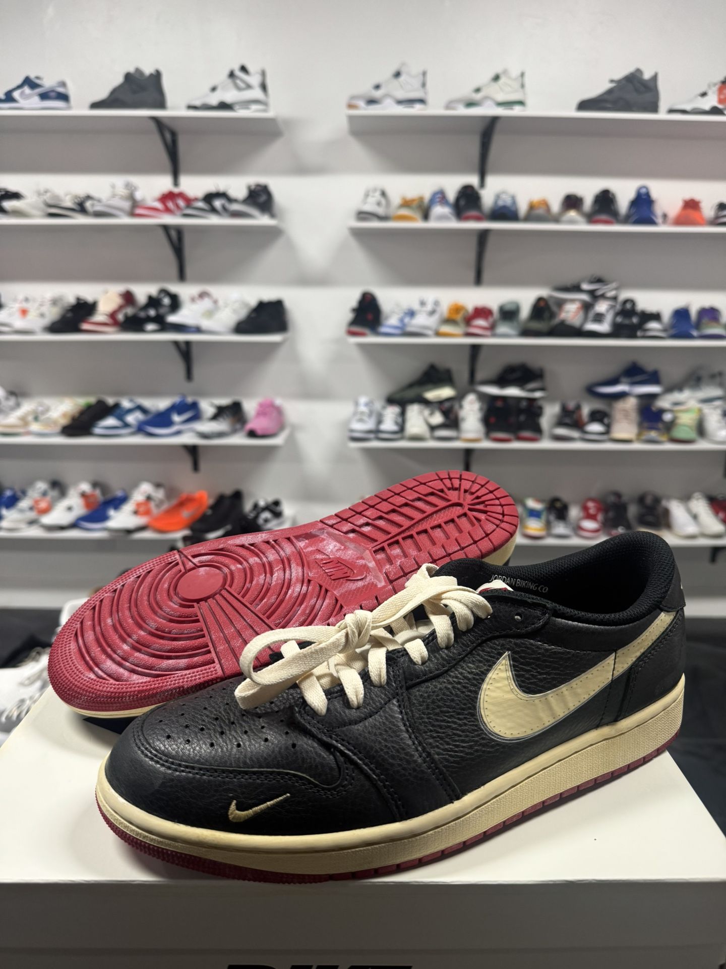Jordan 1 Low Nigel