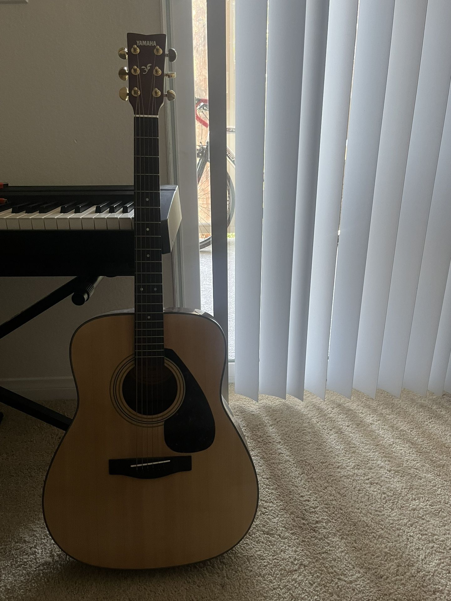Excellent Condition Acoustic Yamaha F335 Acoustic Guitar