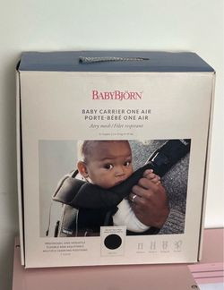 BABYBJÖRN Baby Carrier One Air - Black Mesh (Retails $220)