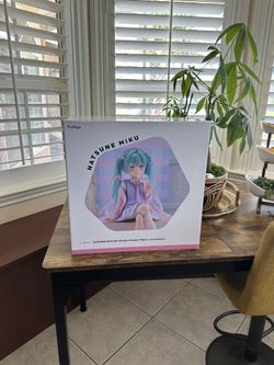 Hatsune Miku Figure