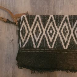 Wristlet 