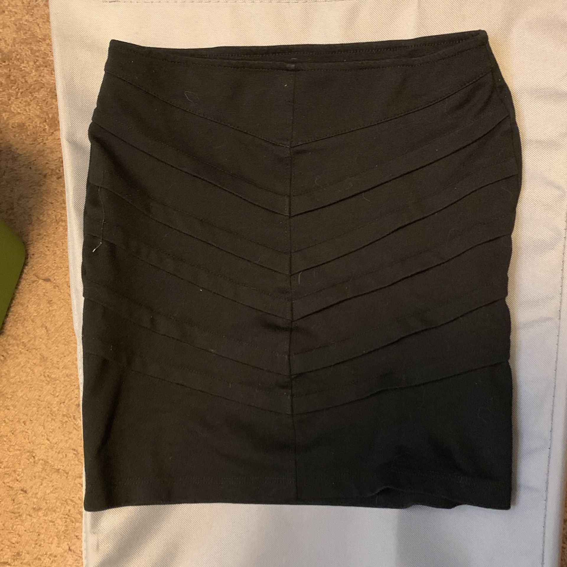 Black Pencil Skirt With Designed Front Size Small Charlotte Russe