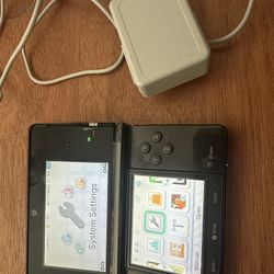 Black Nintendo 3DS