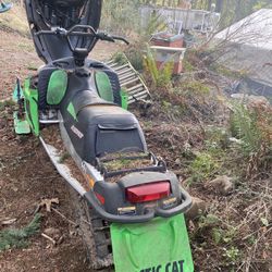 2006 Arctic Cat Snowmobile
