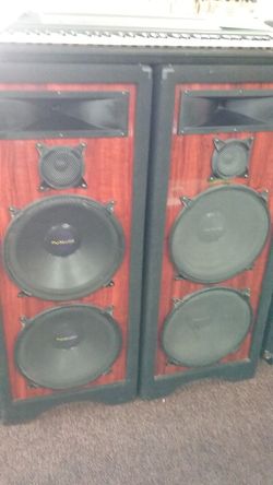 Pro Studio two towers 15 inch boom for Sale in Sacramento CA