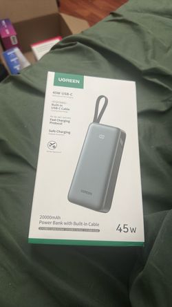 UGREEN Nexode 20000mAh 45W Power Bank, Built-in Cable for iPhone 17 Pro