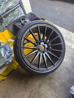 255/35/R19 tire rims