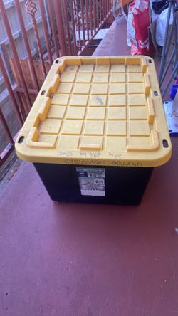 Storage container