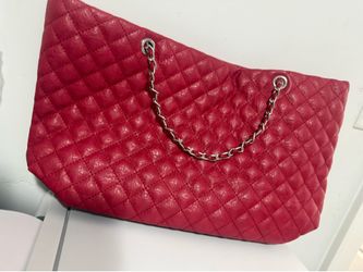 Quilted Red Shoulder Bag with Chain Handle