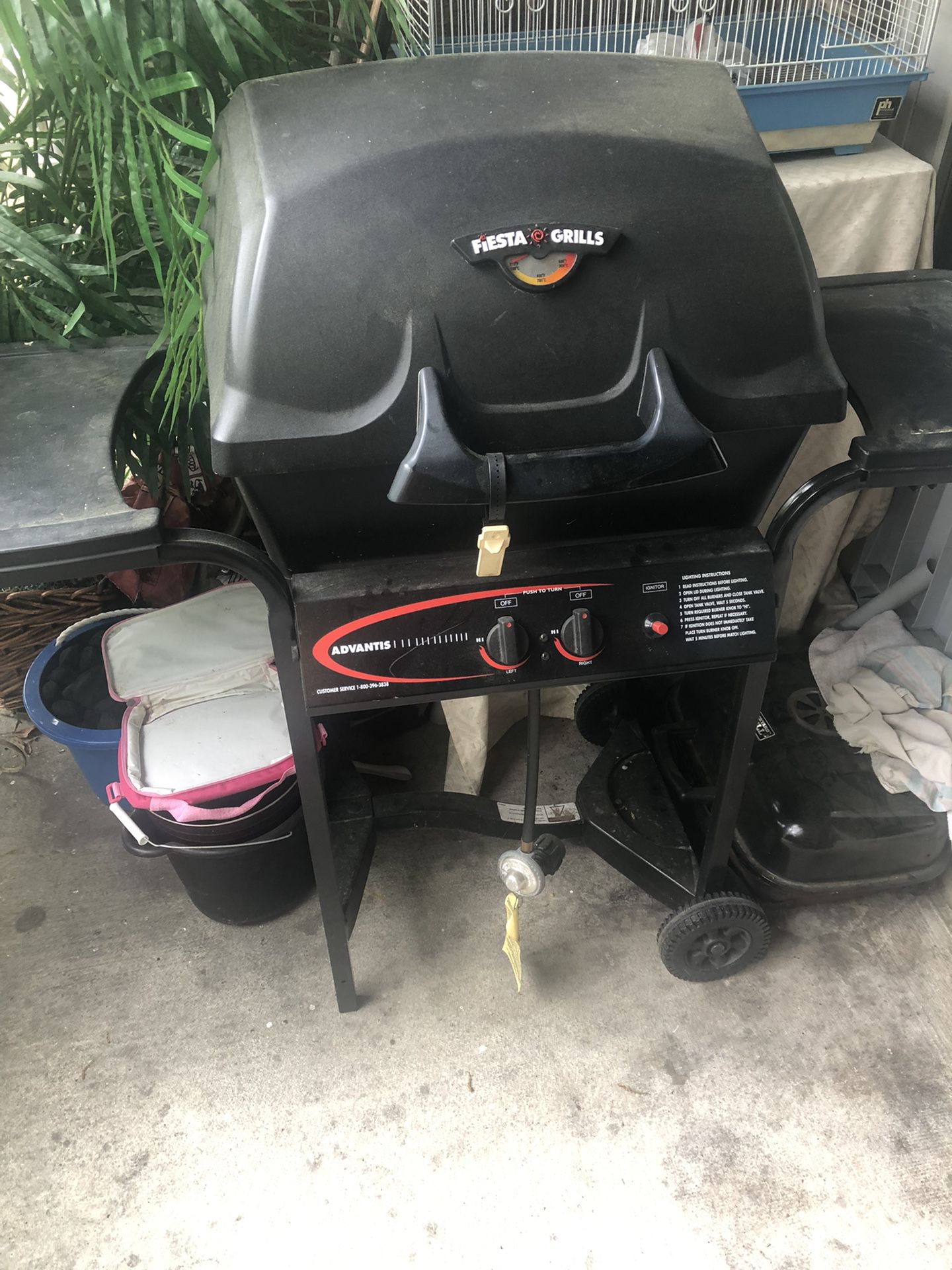 Bbq Grill In Perfect Clean Condition ! 