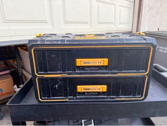 DEWALT TOOL BOX