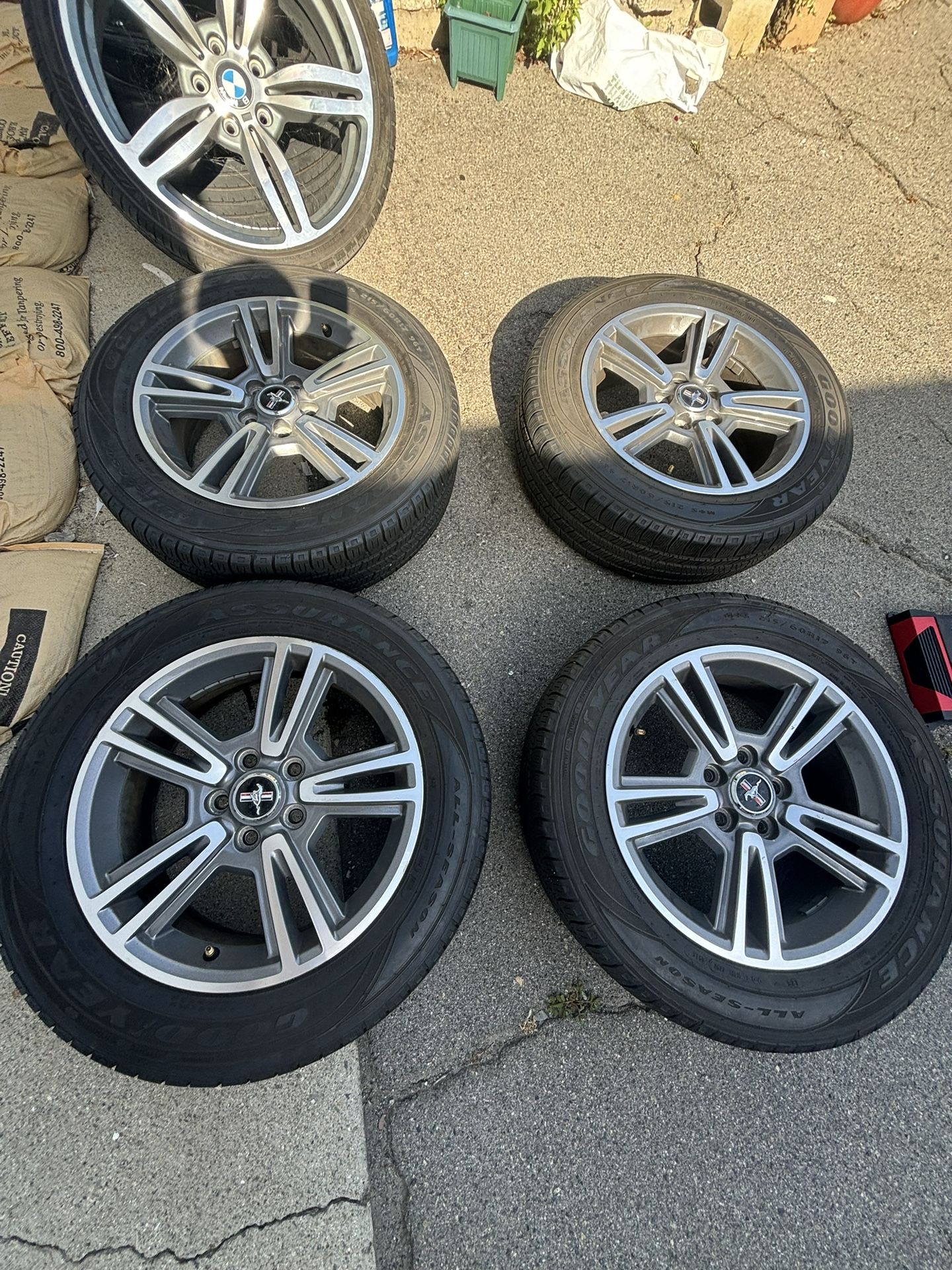 ford mustang wheels
