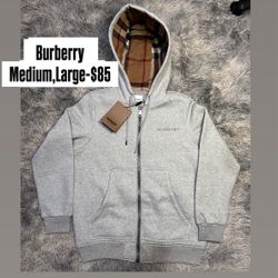 Medium, Large’Burberry Hoodie 