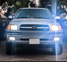 Size H7 LED Headlight Bulbs, 6000K White Super Bright LED Conversion Kit No Adapter Required Easy Install, Replacement Halogen Light Bulb, Pack of 2 (