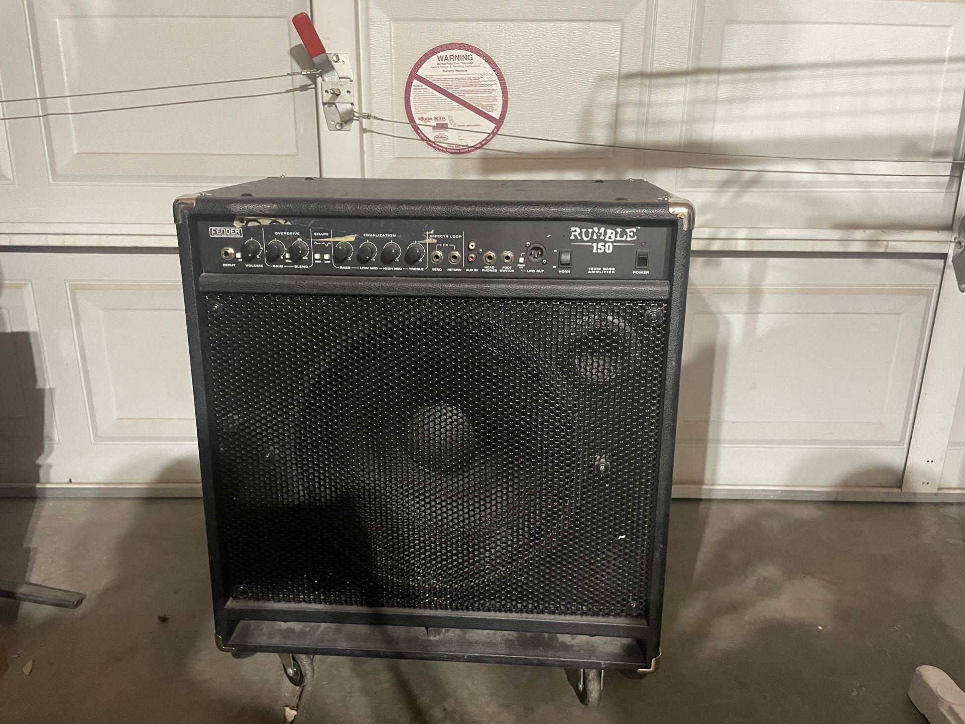 Fender Rumble 150 (150w Bass Speaker)