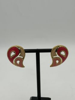 Vintage Avon Stud Earrings Paisley Enameled Peach Pink Great Condition 