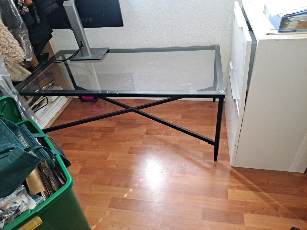 2'x4' Coffee Table with Glass Top