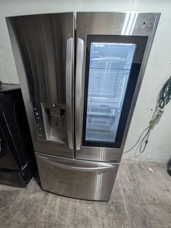 LG French Door  Smart Refrigerator with Instaview Window Door-in-Door  technology