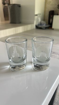 Shot glass set of 2. 1.5 oz