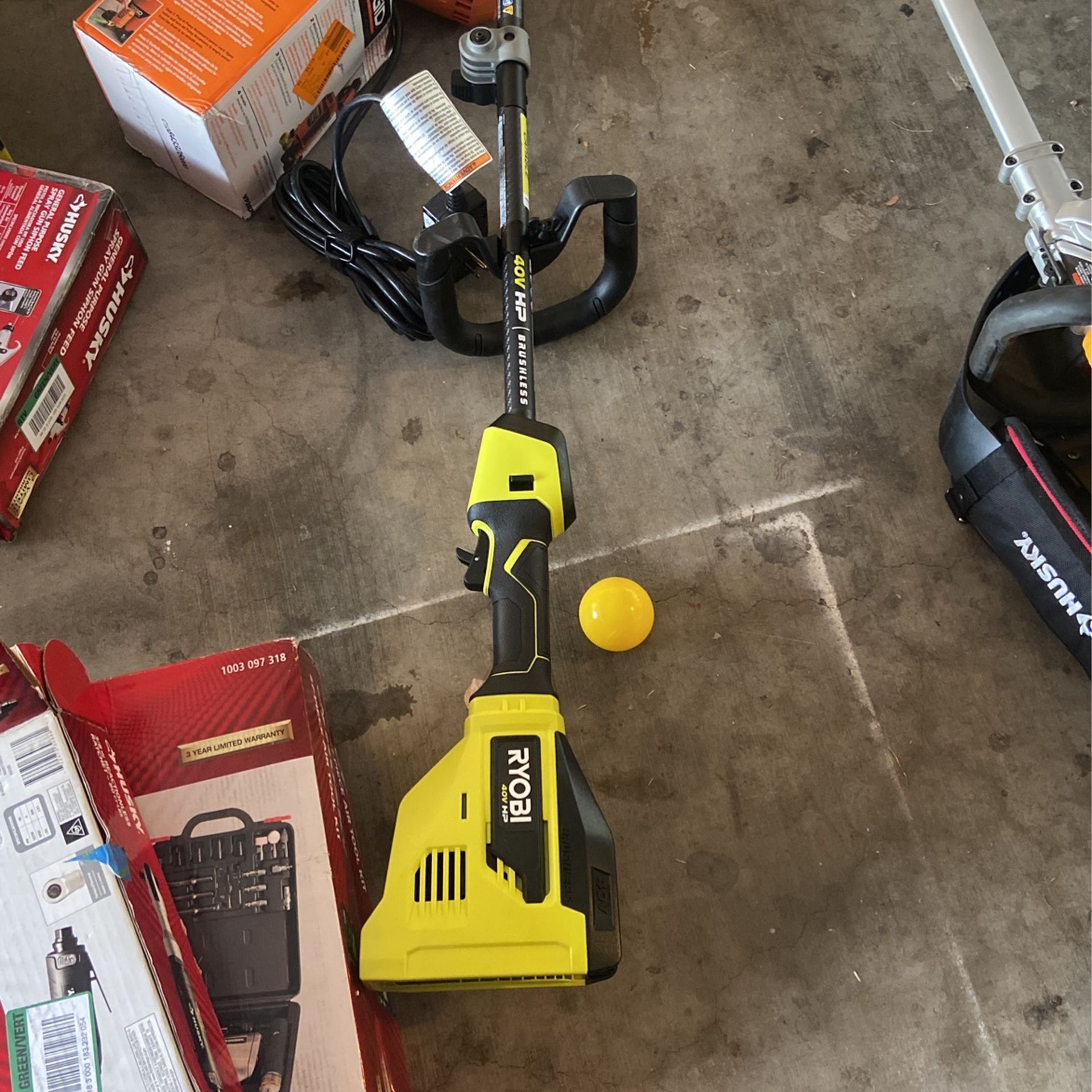 Ryobi Weed Trimmer for Sale in Buckeye, AZ OfferUp
