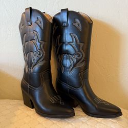Women’s Cowboy Boots Sz 7m