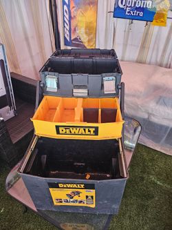Dewalt 4-in-1 Cantilever Tool Box Mobile Work Center