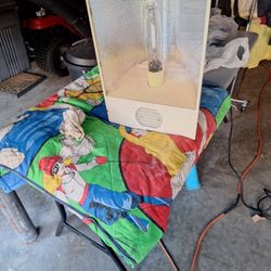 Hydrofarm Grow Light