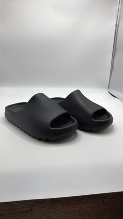 Yeezy Slide YS-01 Black