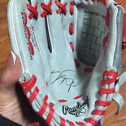 Left handed brand new Youth Glove