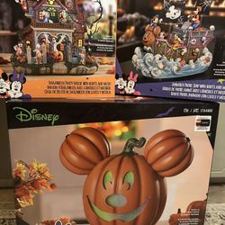 Costco Mickey Pumpkin, Pirate Ship, And Halloween Party House