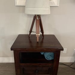 Solid Wood Rustic End Table + Lamp 🌵MUST GO🌵