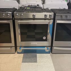 New Stainless Steel Kitchen Aid Slide In Gas Range‼️ With Steam Bake Option‼️‼️