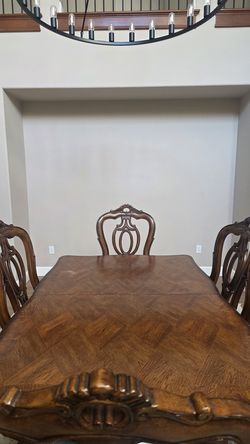 Traditional Dining Table with Chairs