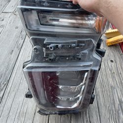 2020 2500 Silverado Headlight 
