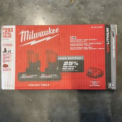 Milwaukee M12 12v High Output 5.0 Ah Batter And Charger
