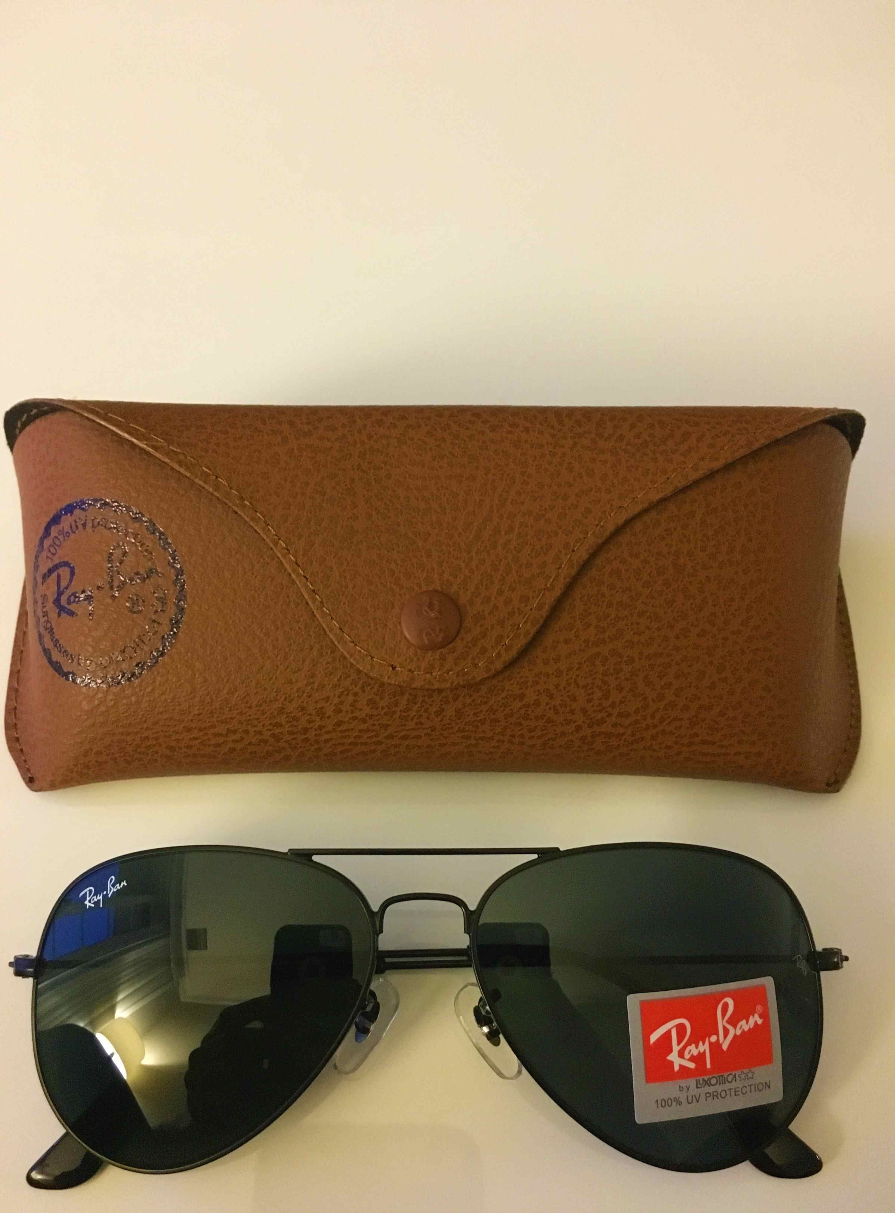 Brand New Authentic RayBan Aviator Sunglasses