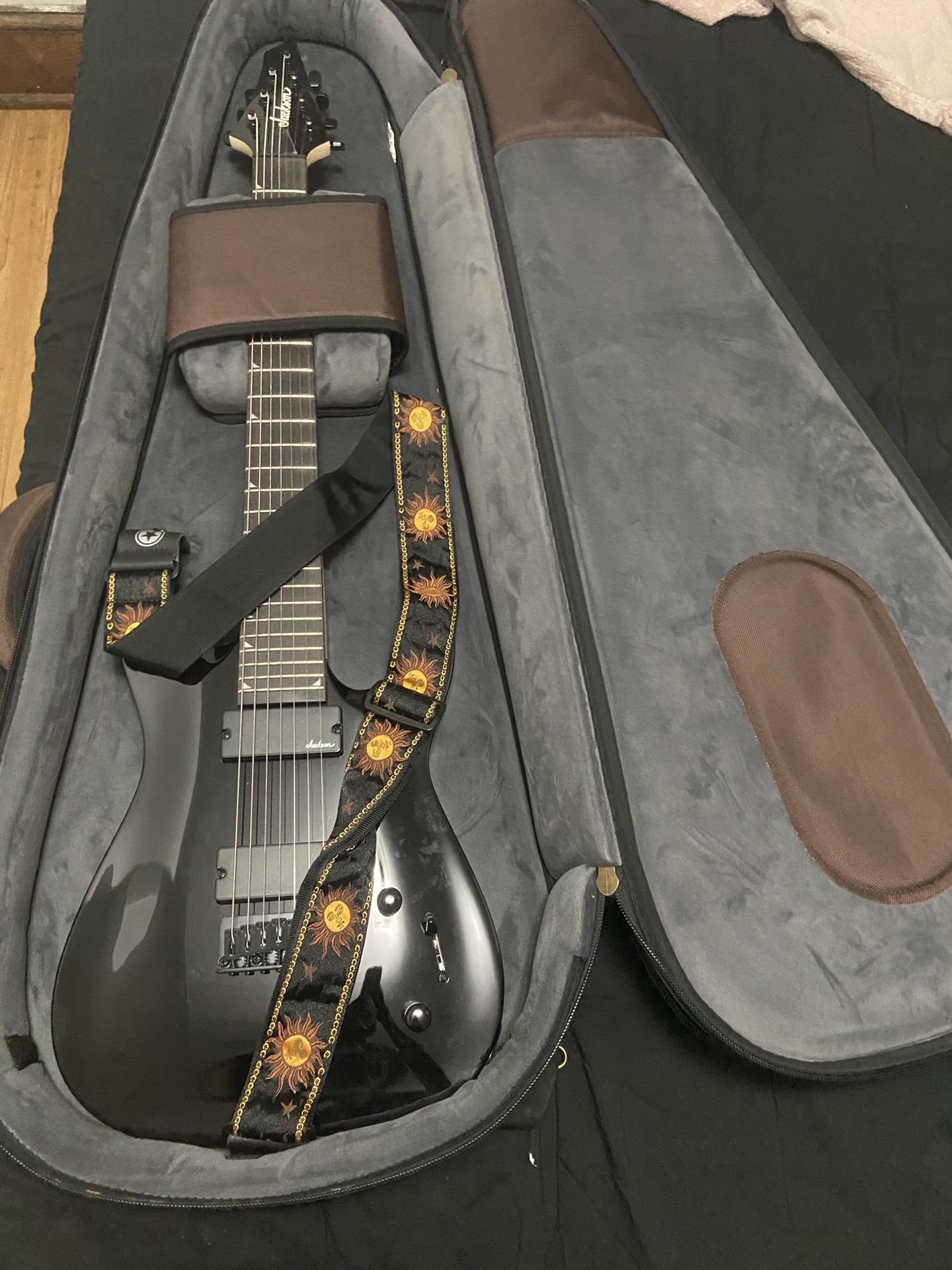 Electric Guitar With Amp And Accessories 