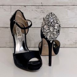 Badgley Mischka Dawn Black Satin Crystal Pump Size 5 1/2