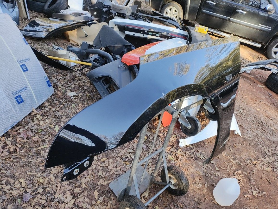2016 To 2020 Cadillac Ct6 Driver Side Fender OEM Part