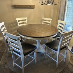 Dining Table And 6 Chairs 